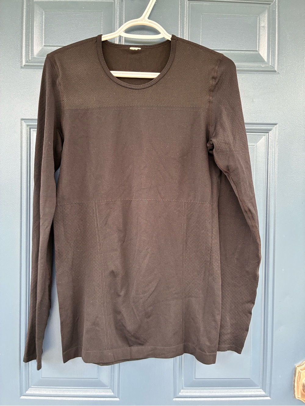 Fabletics Women's Seamless Long Sleeve Crew Neck Athletic Top - Black Size M